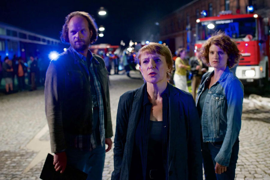 TATORT - Am Ende geht man nackt - Andreas Leopold Schadt, Dagmar Manzel, Elli Wasserscheid